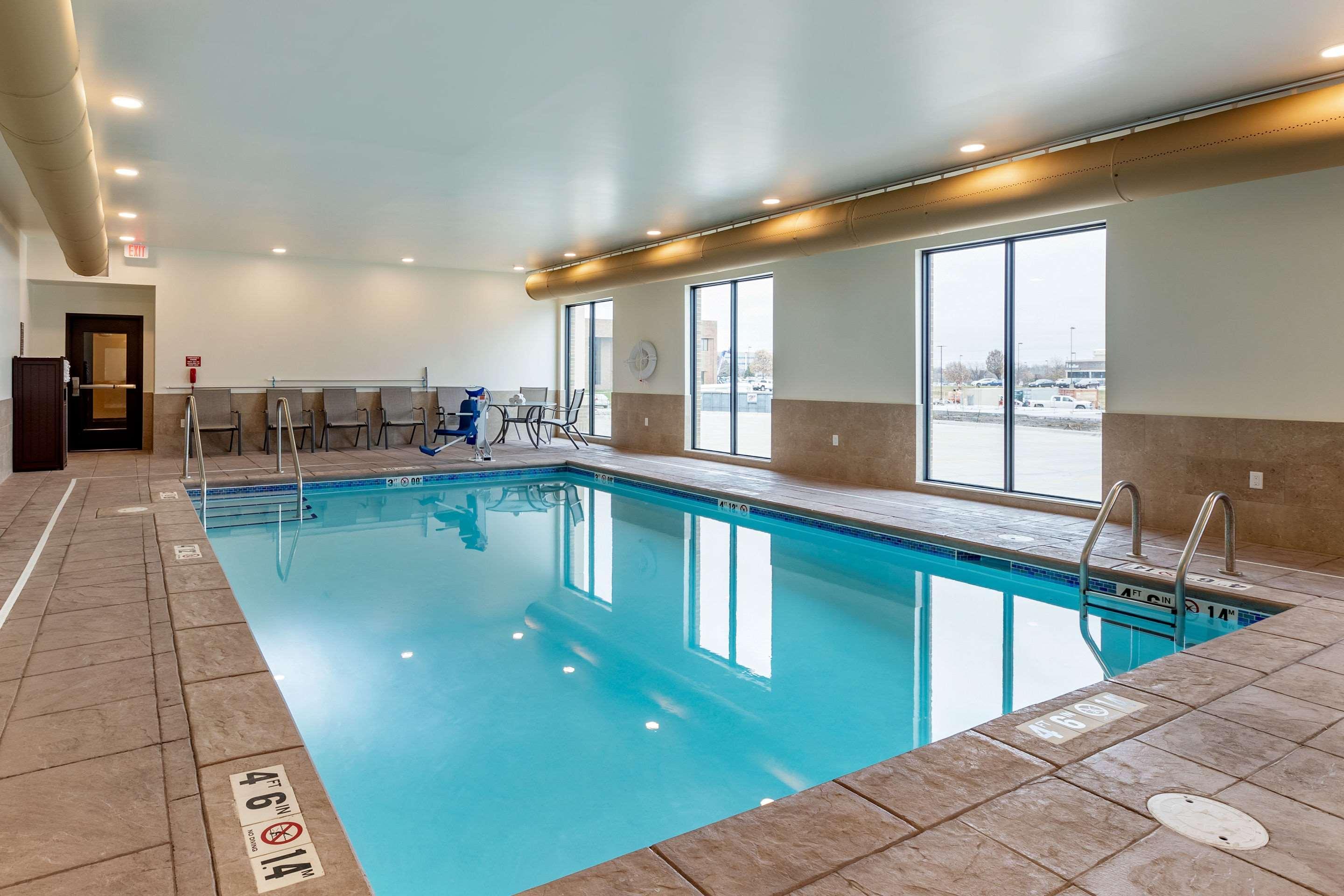 Comfort Inn & Suites West Des Moines Buitenkant foto